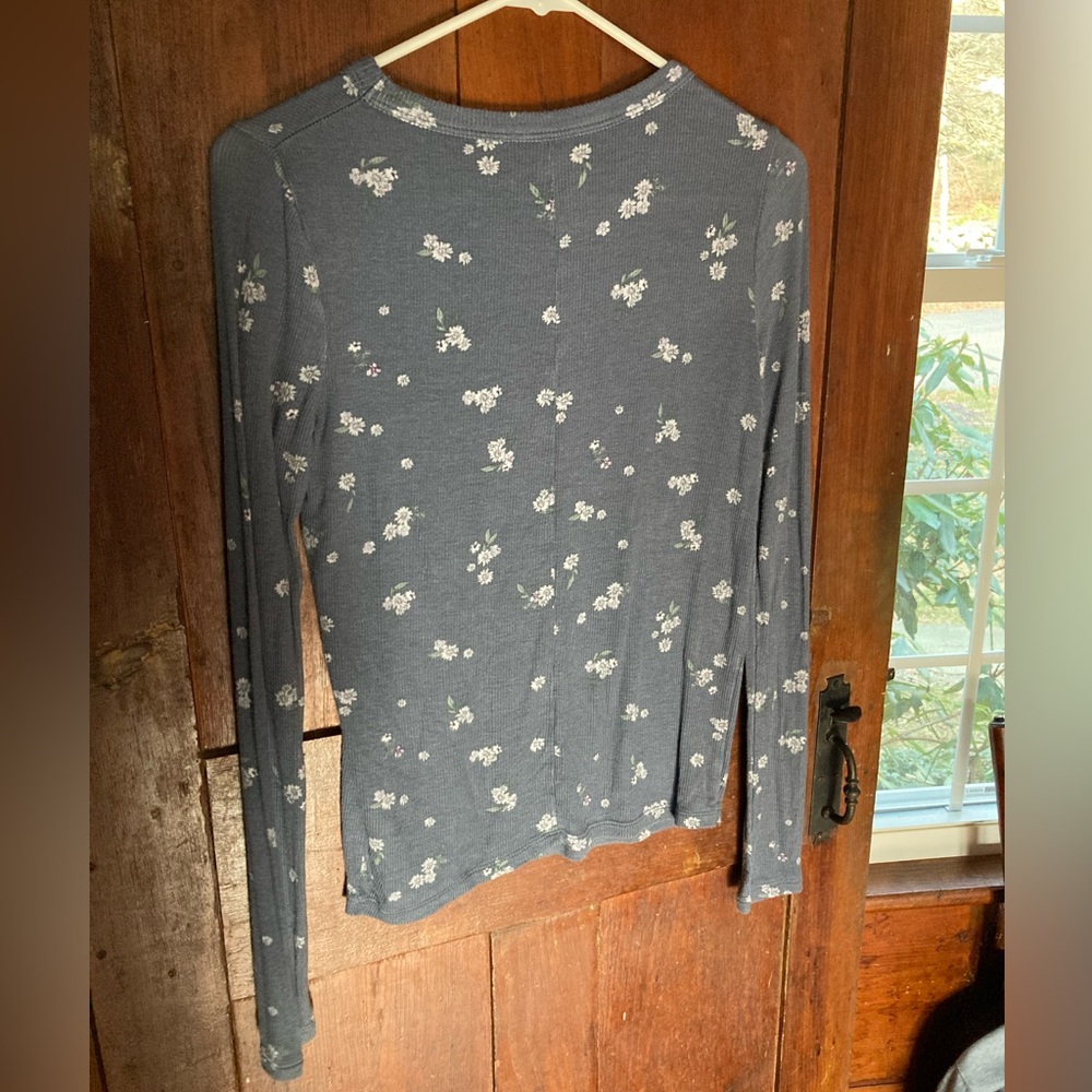 Floral Ribbed Long Sleeve - Picture 3 of 4
